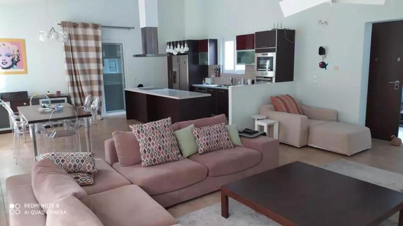Luxurious 6 Bedroom Villa In A Great Location Халкида Экстерьер фото
